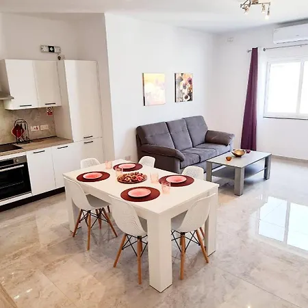 Seaside Serenity 8 - Few Mins Walk To The Beach Mellieha Exterior photo